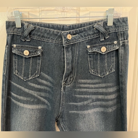Ladies flare jeans with pockets, size 2 - Picture 2 of 4